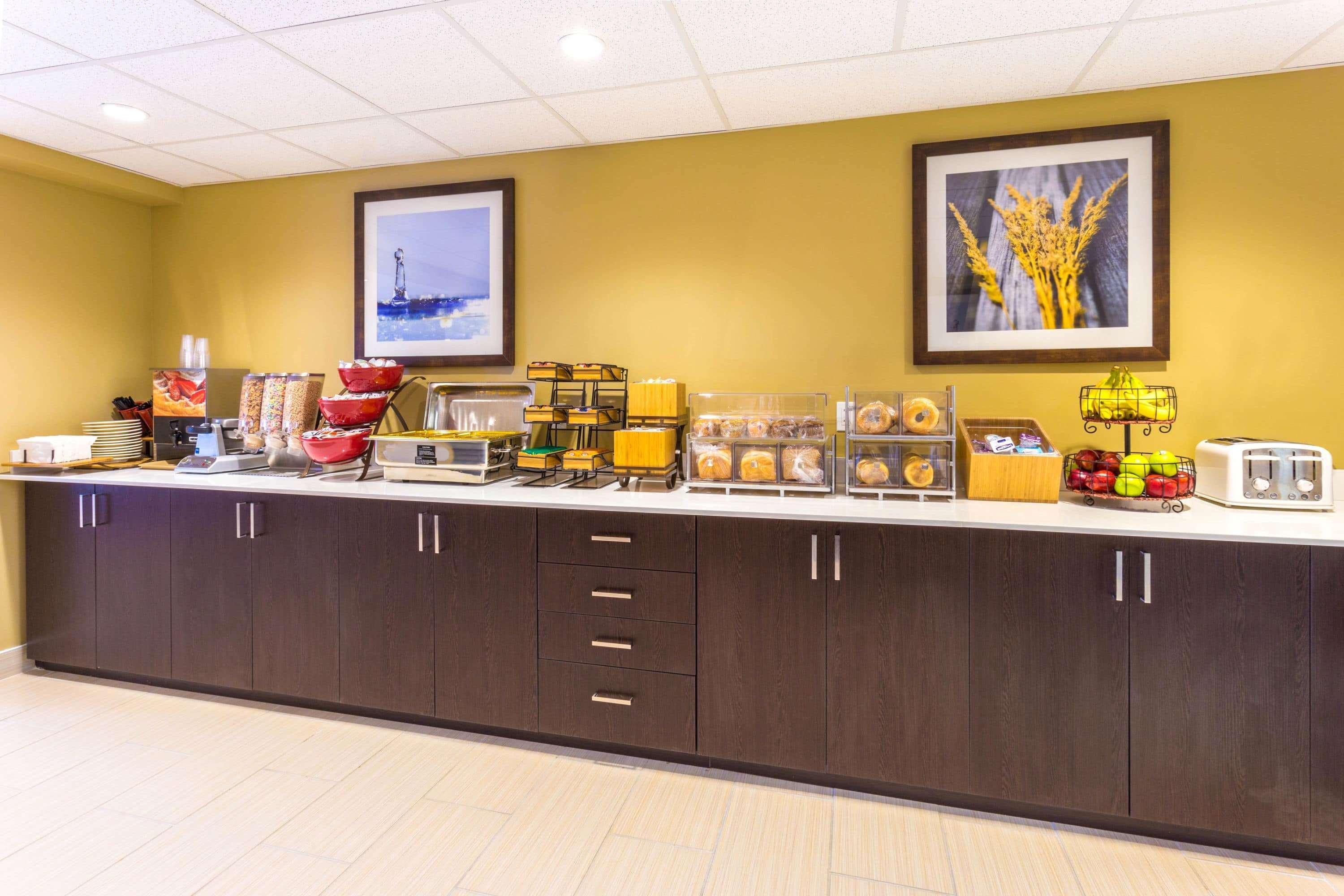Microtel Inn & Suites By Wyndham Whitecourt Eksteriør bilde