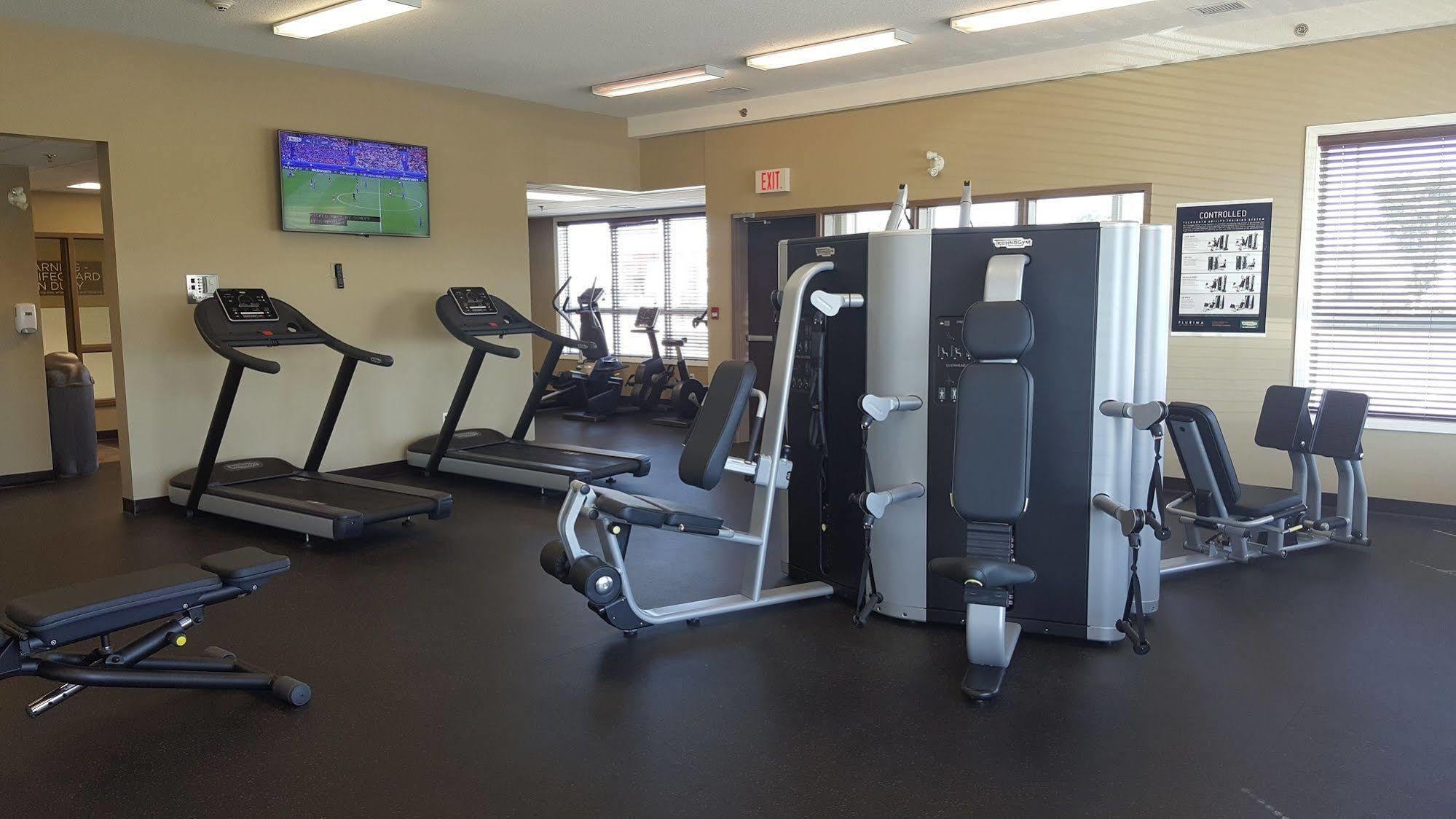 Microtel Inn & Suites By Wyndham Whitecourt Eksteriør bilde